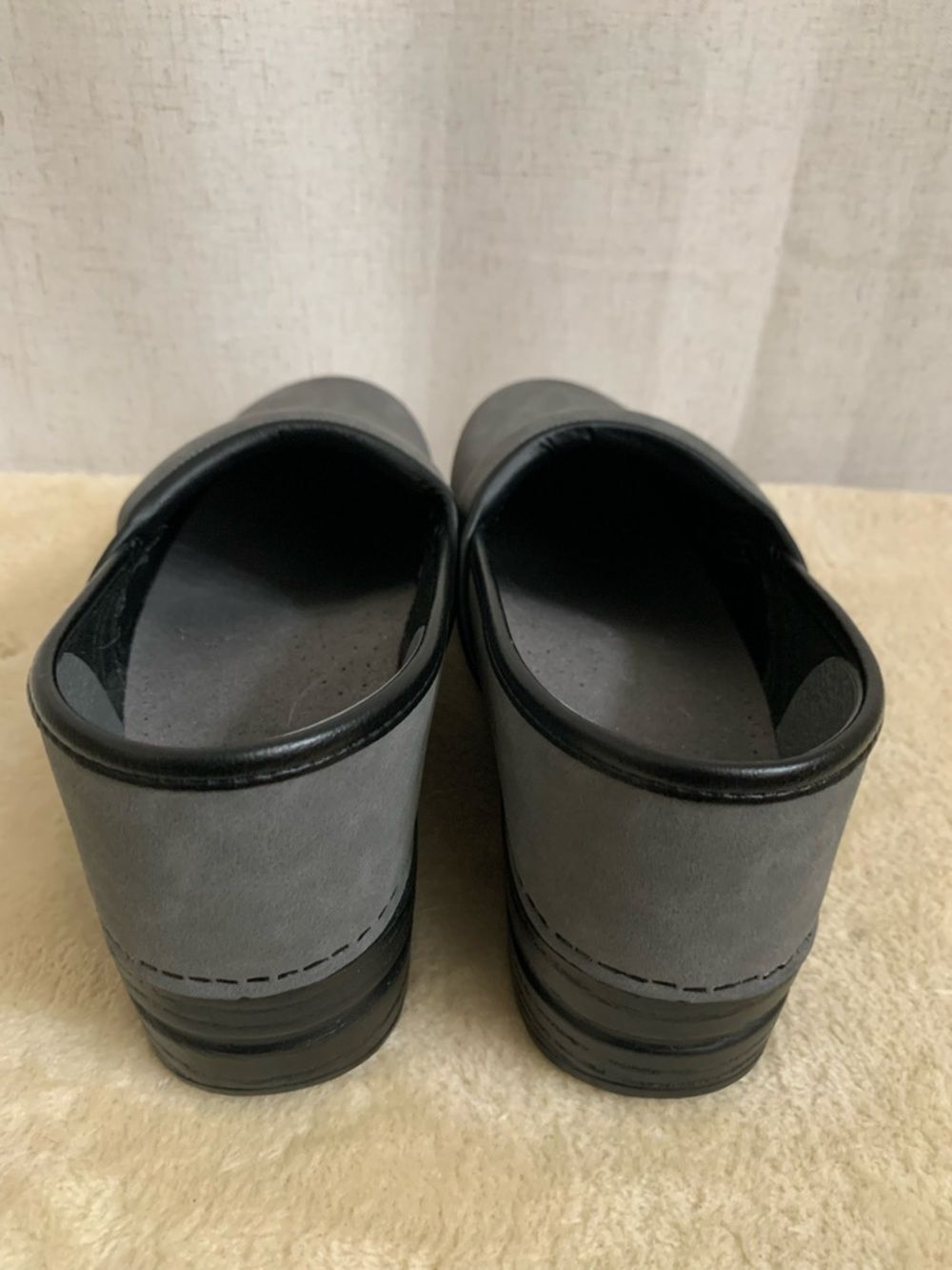 Dansko Women's Gray Slip-On Clogs NWT 42 Nordstrom Rack - Picture 6 of 7